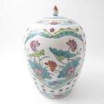 624 8108 VASE AND COVER